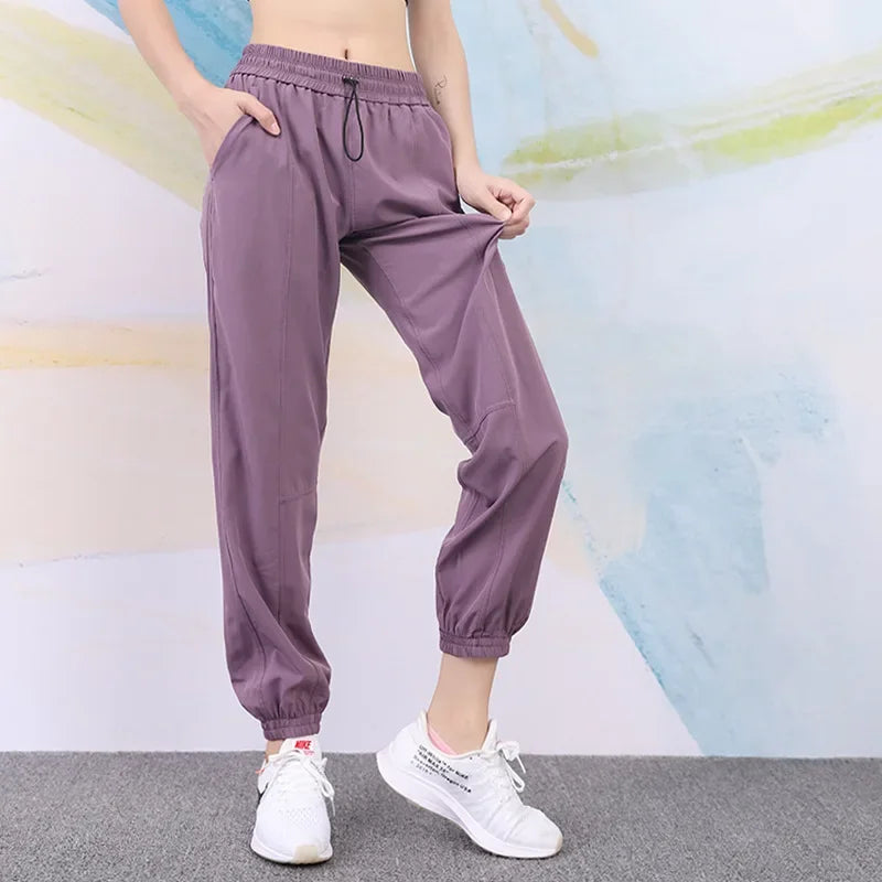 Joggers Deportivos de Mujer – Cintura Elástica y Secado Rápido (Estilo Holgado)